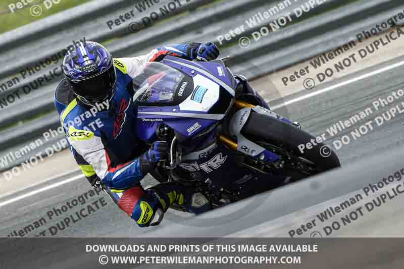 cadwell no limits trackday;cadwell park;cadwell park photographs;cadwell trackday photographs;enduro digital images;event digital images;eventdigitalimages;navarra;no limits trackdays;peter wileman photography;racing digital images;trackday digital images;trackday photos